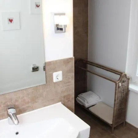 Haus Am Feld 2 By Interhome بيت للعطل شفيلوشسي